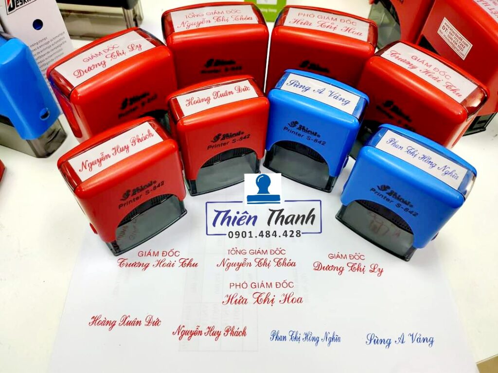khắc con dấu tên cá nhân, con dấu tên chức danh. Dịch vụ làm con dấu giá rẻ lấy liền tròng ngày
